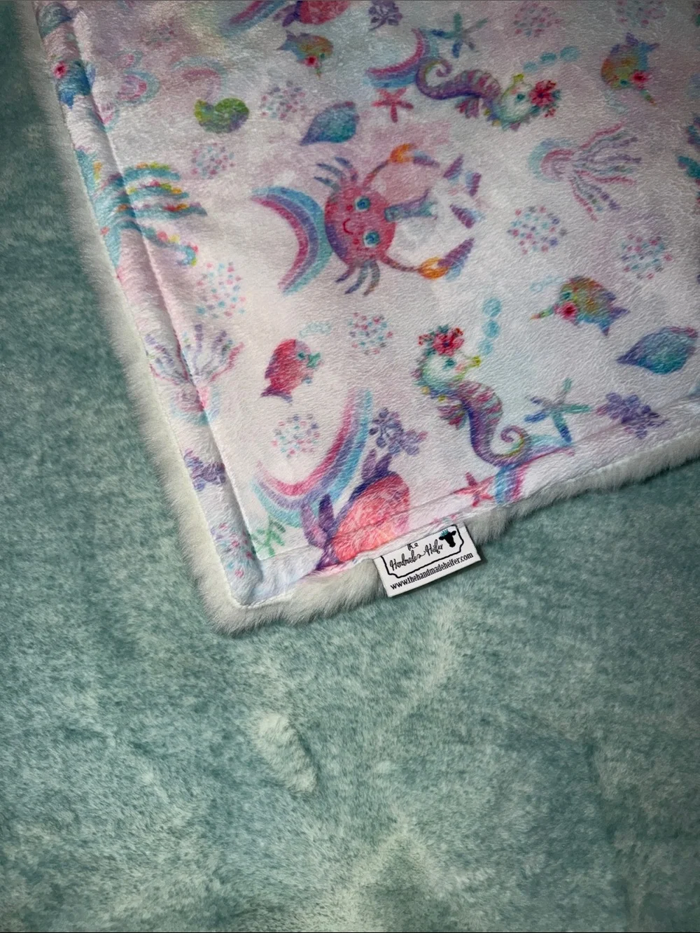 Pastel Sea Creatures Plush Throw Blanket - White & Multi
